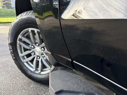 Used 2025 Chevrolet Colorado LT w/ Advanced Trailering Package image 12