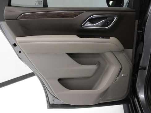 Used 2021 Chevrolet Tahoe LT image 39