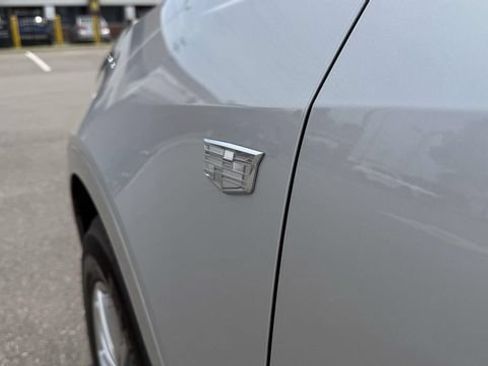 Used 2020 Cadillac XT5 Premium Luxury w/ LPO, Floor Liner Package AWD/4WD image 12