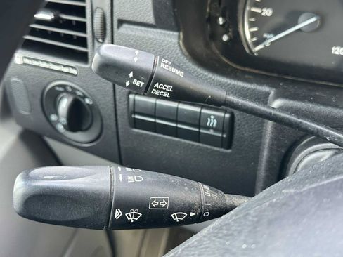 Used 2016 Freightliner Sprinter 2500 image 35