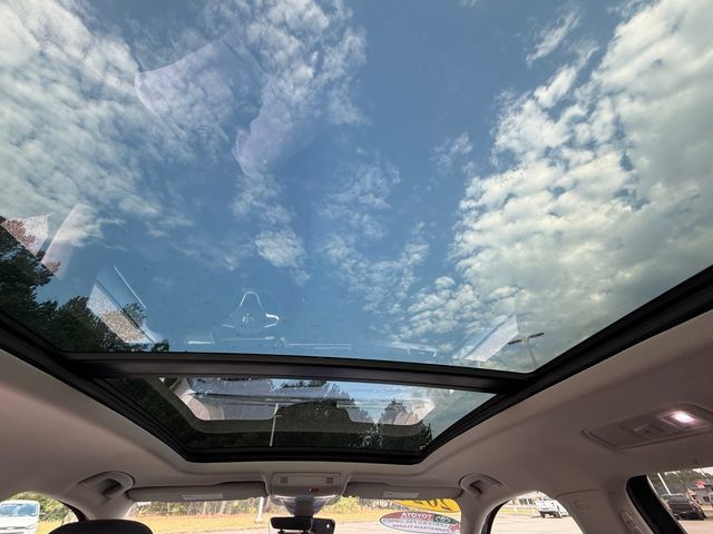 Used 2024 Volkswagen Tiguan Wolfsburg Edition w/ Panoramic Sunroof Package FWD image 28
