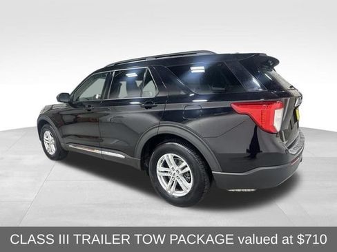 Used 2020 Ford Explorer XLT w/ Equipment Group 202A AWD/4WD image 9