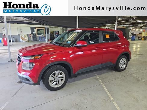 Used 2022 Hyundai Venue SE FWD image 1
