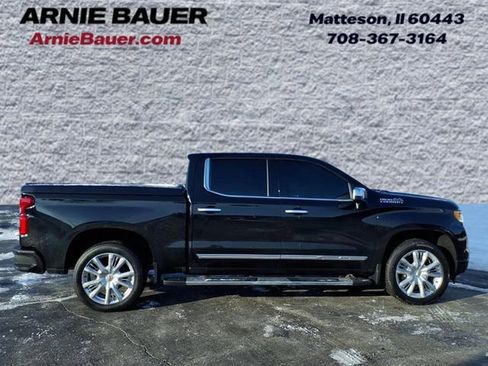 Used 2024 Chevrolet Silverado 1500 High Country w/ High Country Premium Package image 5