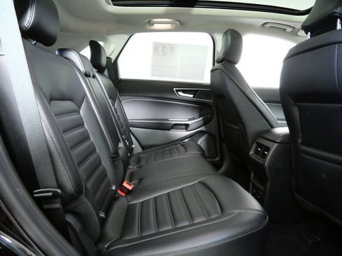 Certified 2024 Ford Edge SEL w/ Convenience Package AWD/4WD image 12