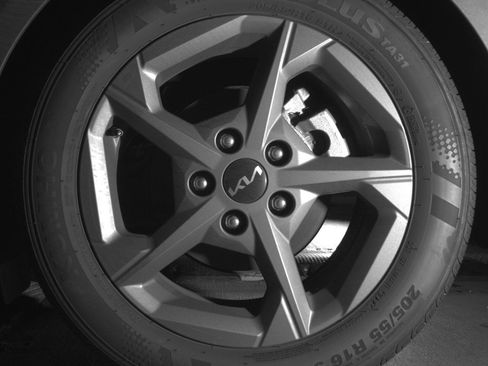 Used 2025 Kia K4 LXS image 14