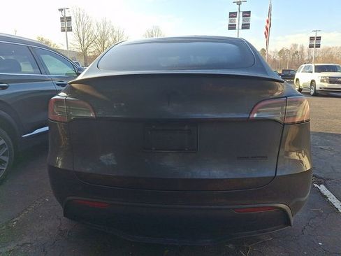 Used 2024 Tesla Model Y Performance image 10