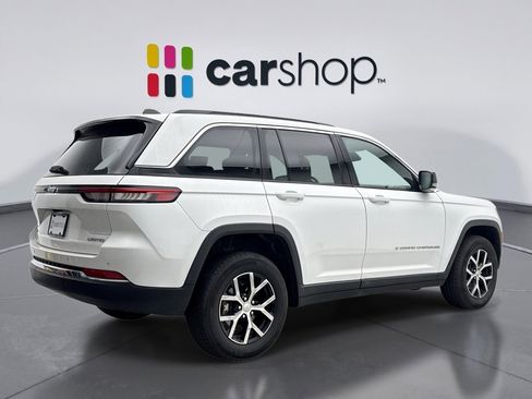 Used 2024 Jeep Grand Cherokee Limited AWD/4WD image 5