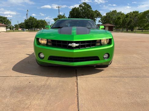 Used 2010 Chevrolet Camaro LT RWD image 5