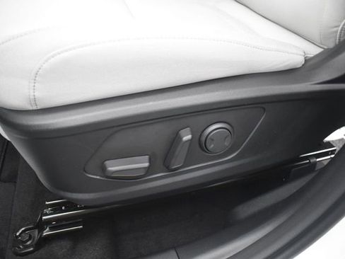 Used 2026 Hyundai Tucson SEL FWD image 19