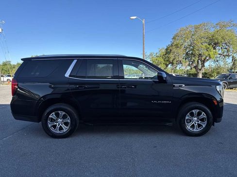 Used 2024 GMC Yukon SLE AWD/4WD image 11