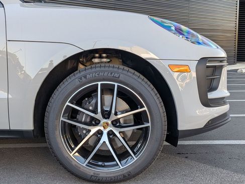 New 2026 Porsche Macan image 12