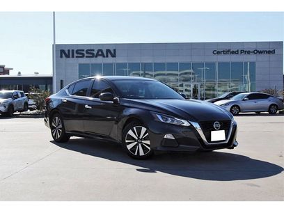 Used 2022 Nissan Altima 2.5 SV