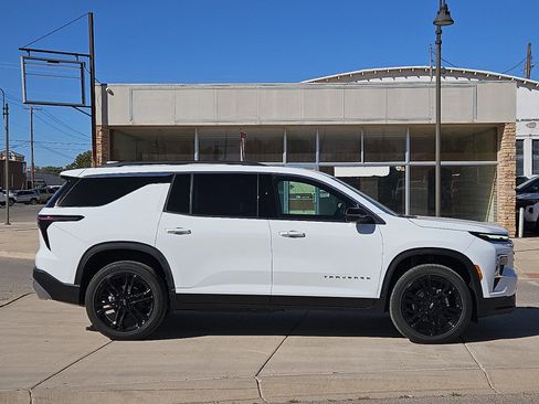 New 2026 Chevrolet Traverse LT image 5