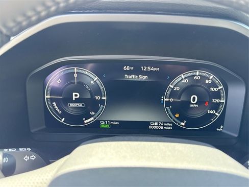 New 2025 Mitsubishi Outlander SEL image 17