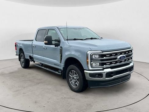 Certified 2025 Ford F350 Lariat w/ FX4 Off-Road Package AWD/4WD image 3