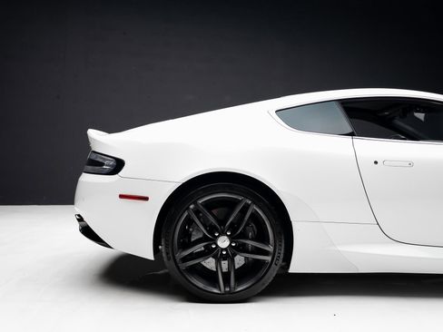 Used 2016 Aston Martin DB9 GT image 38