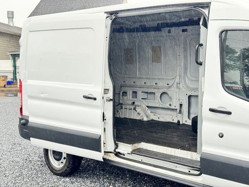 Used 2018 Ford Transit 250 148 Medium Roof RWD image 6