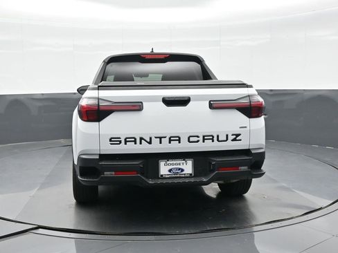 Used 2022 Hyundai Santa Cruz SEL image 5