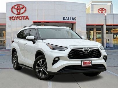 Used 2023 Toyota Highlander XLE