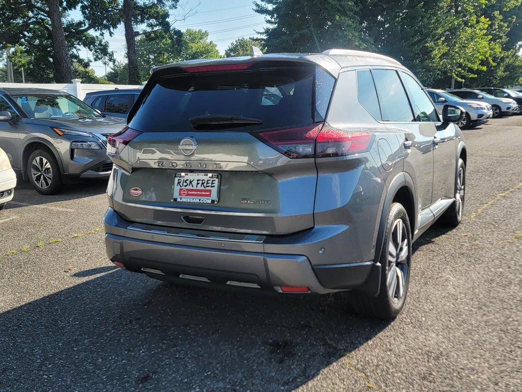 Used 2024 Nissan Rogue SL w/ SL Premium Package AWD/4WD image 9