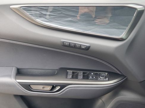 Used 2025 Lexus NX 250 FWD w/ Accessory Package (2T) image 12