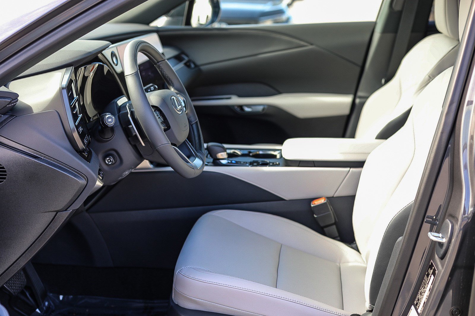 New 2026 Lexus RX 350 F Sport w/ Convenience Package FWD image 17