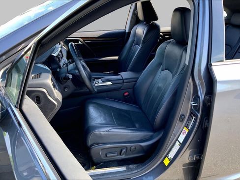 Used 2017 Lexus RX 350 AWD image 8