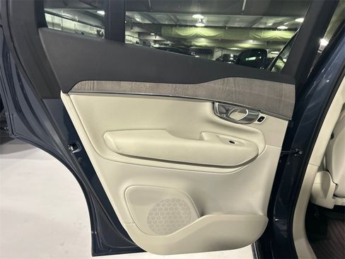 Certified 2024 Volvo XC90 T8 Plus w/ Protection Package Premier image 21
