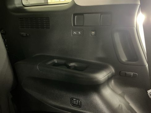Used 2021 Hyundai Palisade SEL w/ Premium Package FWD image 29