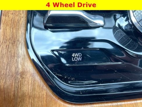 Used 2022 Jeep Grand Wagoneer Series II w/ Premium Group II AWD/4WD image 30