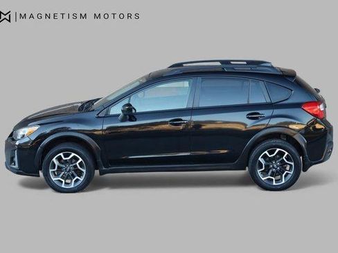 Used 2017 Subaru Crosstrek 2.0i Premium AWD/4WD image 3