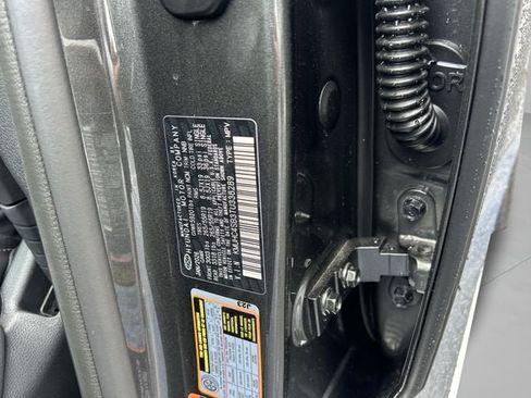 New 2026 Genesis GV80 2.5T RWD image 37