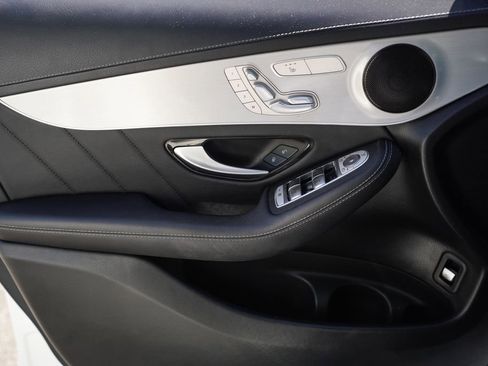 Used 2023 Mercedes-Benz GLC 300 4MATIC Coupe image 32