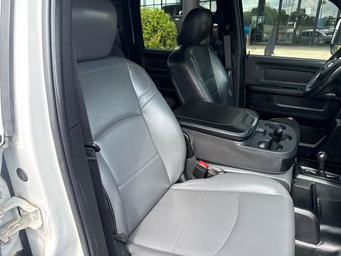 Used 2022 RAM 3500 Tradesman w/ Chrome Appearance Group AWD/4WD image 25