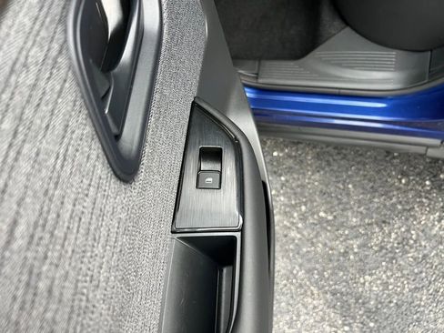 Used 2023 Nissan Rogue S image 16