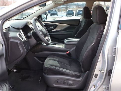 Used 2017 Nissan Murano SV w/ Premium Plus Package image 11