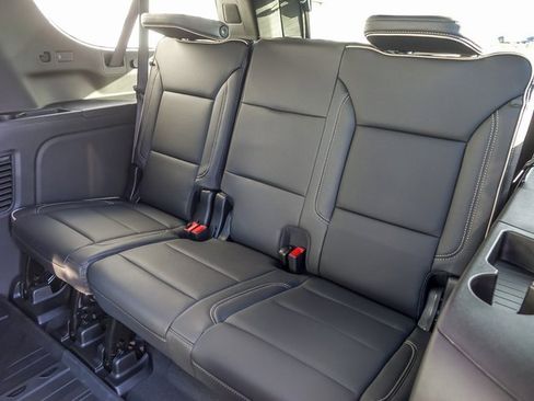 New 2026 Chevrolet Suburban Premier image 20