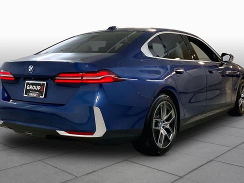 Used 2024 BMW i5 eDrive40i w/ Premium Package RWD image 12