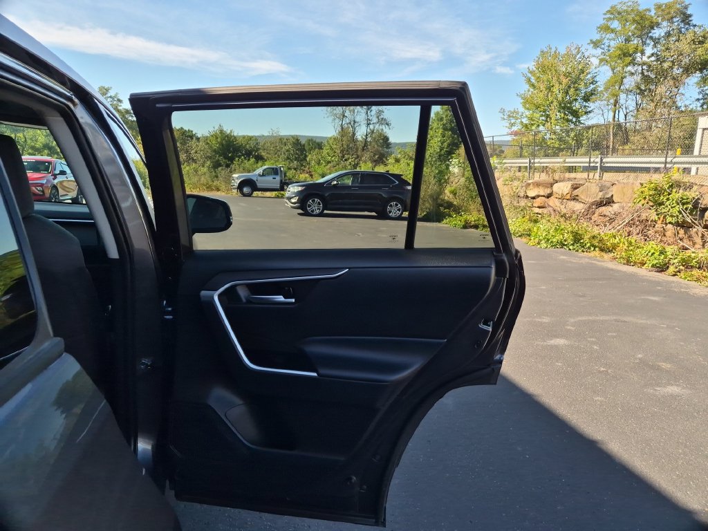 Used 2025 Toyota RAV4 XLE w/ Convenience Package AWD/4WD image 34