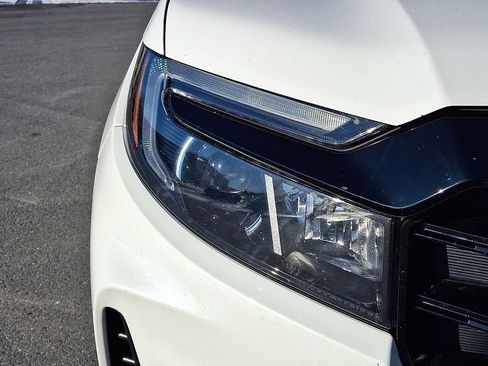 Used 2023 Honda Passport Elite image 12