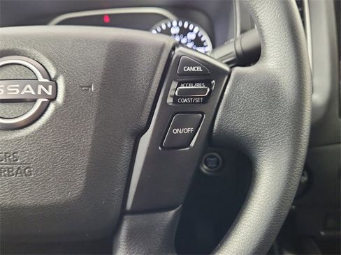 Used 2024 Nissan Frontier SV image 19