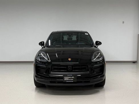 Certified 2023 Porsche Macan image 11