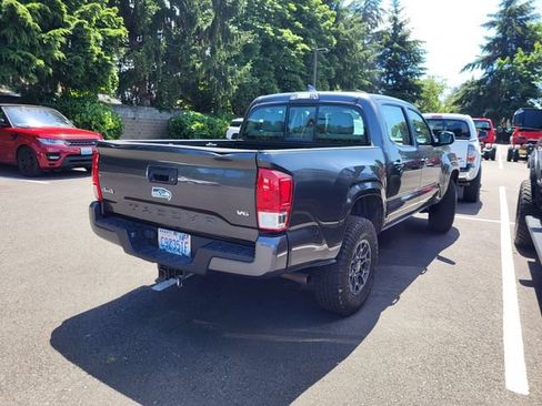 Used 2016 Toyota Tacoma SR w/ Towing Package AWD/4WD image 3