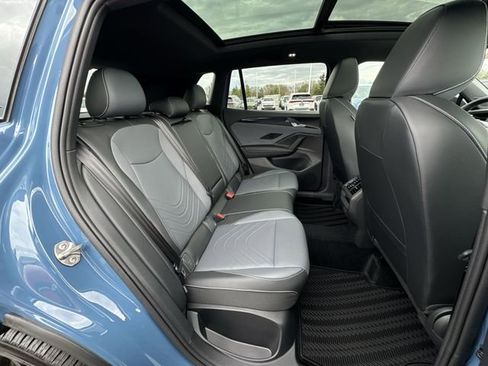New 2026 Volkswagen Tiguan SE R-Line FWD image 26