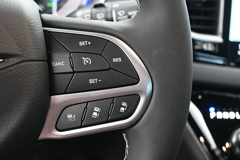 New 2027 Chrysler Pacifica LX FWD image 25