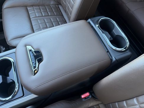 Used 2024 Nissan Titan Platinum Reserve w/ Moonroof Package image 26