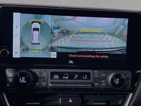Used 2025 Toyota Grand Highlander AWD Hybrid image 28