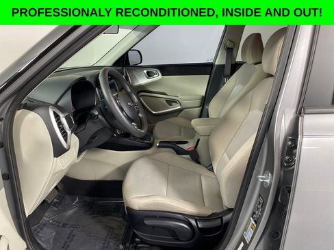 Used 2023 Kia Soul LX w/ Option Group 015 image 7