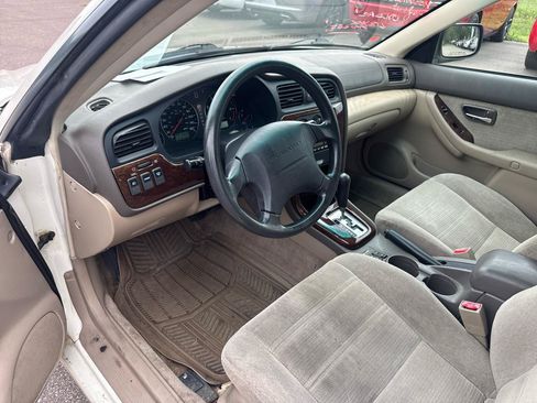 Used 2003 Subaru Outback Wagon AWD/4WD image 9